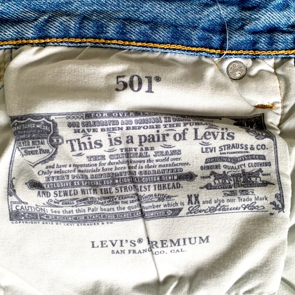 Levi’s 501  Straight, Distressed - Picture 8 of 9